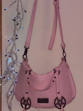 Black craft pentagram Soft Pink Women’s Shoulder Bag with Decorative Rings